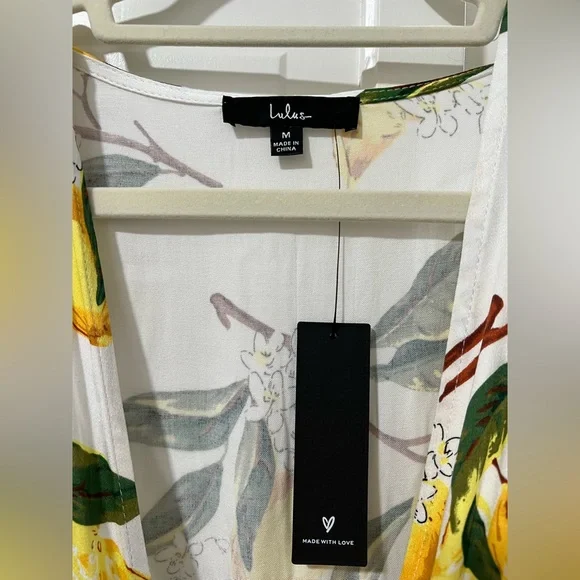 Lulu's NWT Floral Lemon Print Wrap Dress - Picture 5 of 7